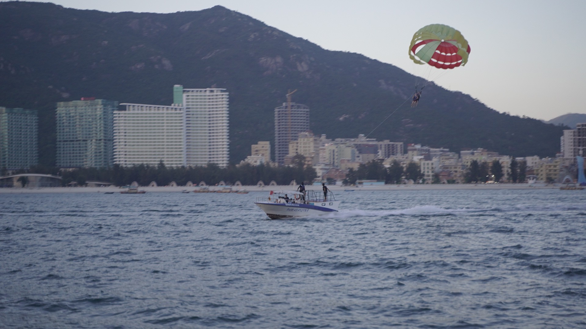 激埃特廠慶 激埃特廠慶