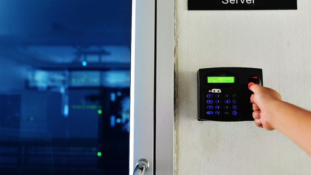 門禁考勤指紋識(shí)別 門禁考勤指紋識(shí)別