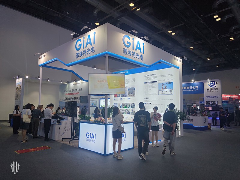 北京軍博會激埃特展區(qū) 北京軍博會激埃特展區(qū)